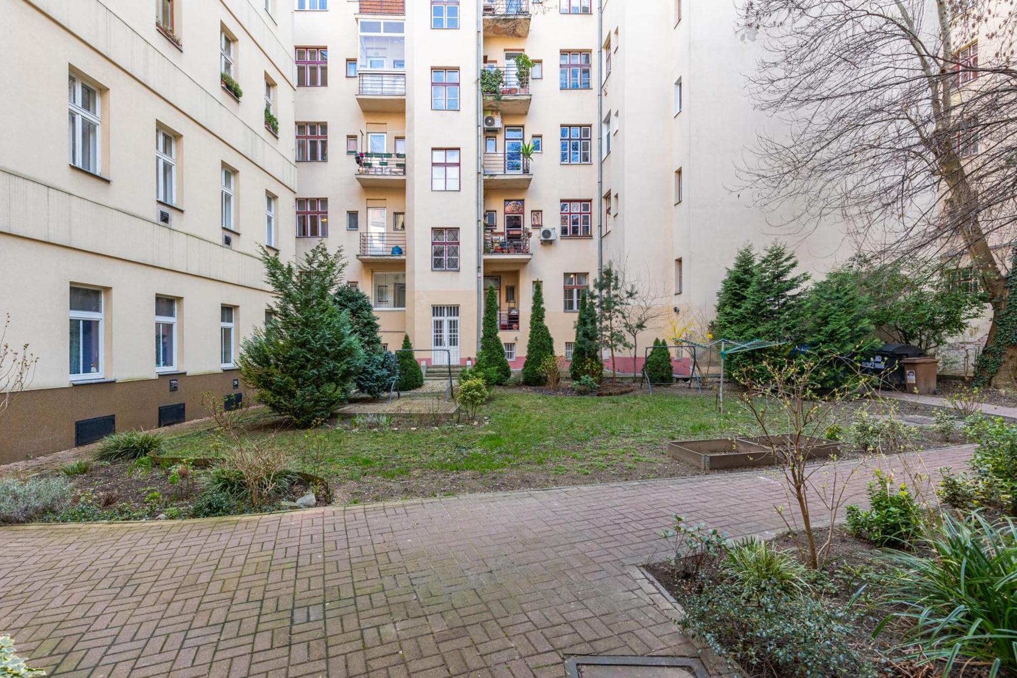 Apartamento Charming Flat, Steps From Castle - Historic Part Bratislava Exterior foto