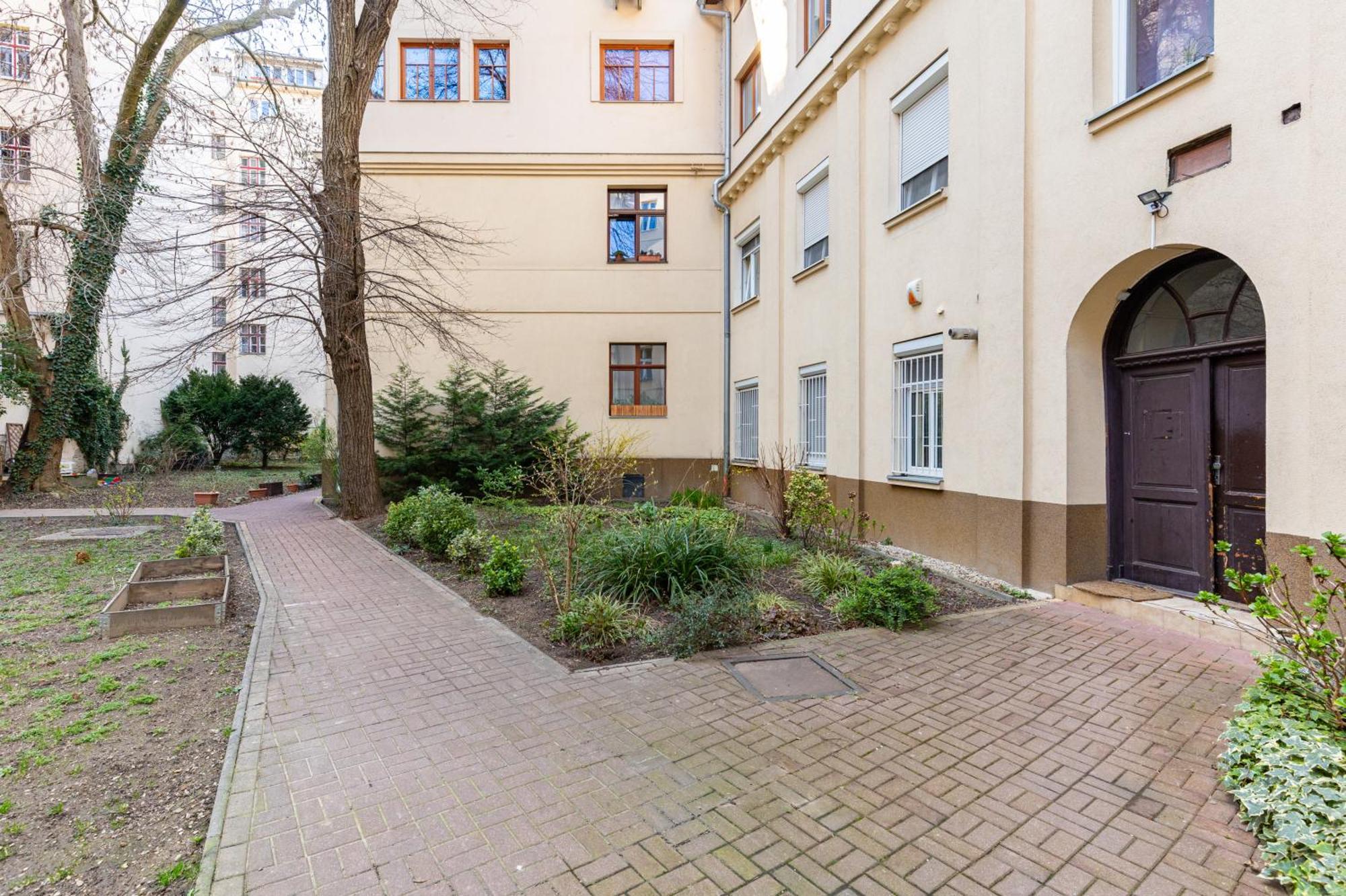 Apartamento Charming Flat, Steps From Castle - Historic Part Bratislava Exterior foto