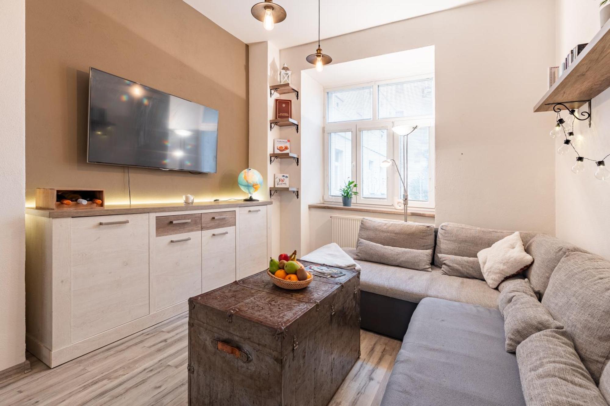 Apartamento Charming Flat, Steps From Castle - Historic Part Bratislava Exterior foto