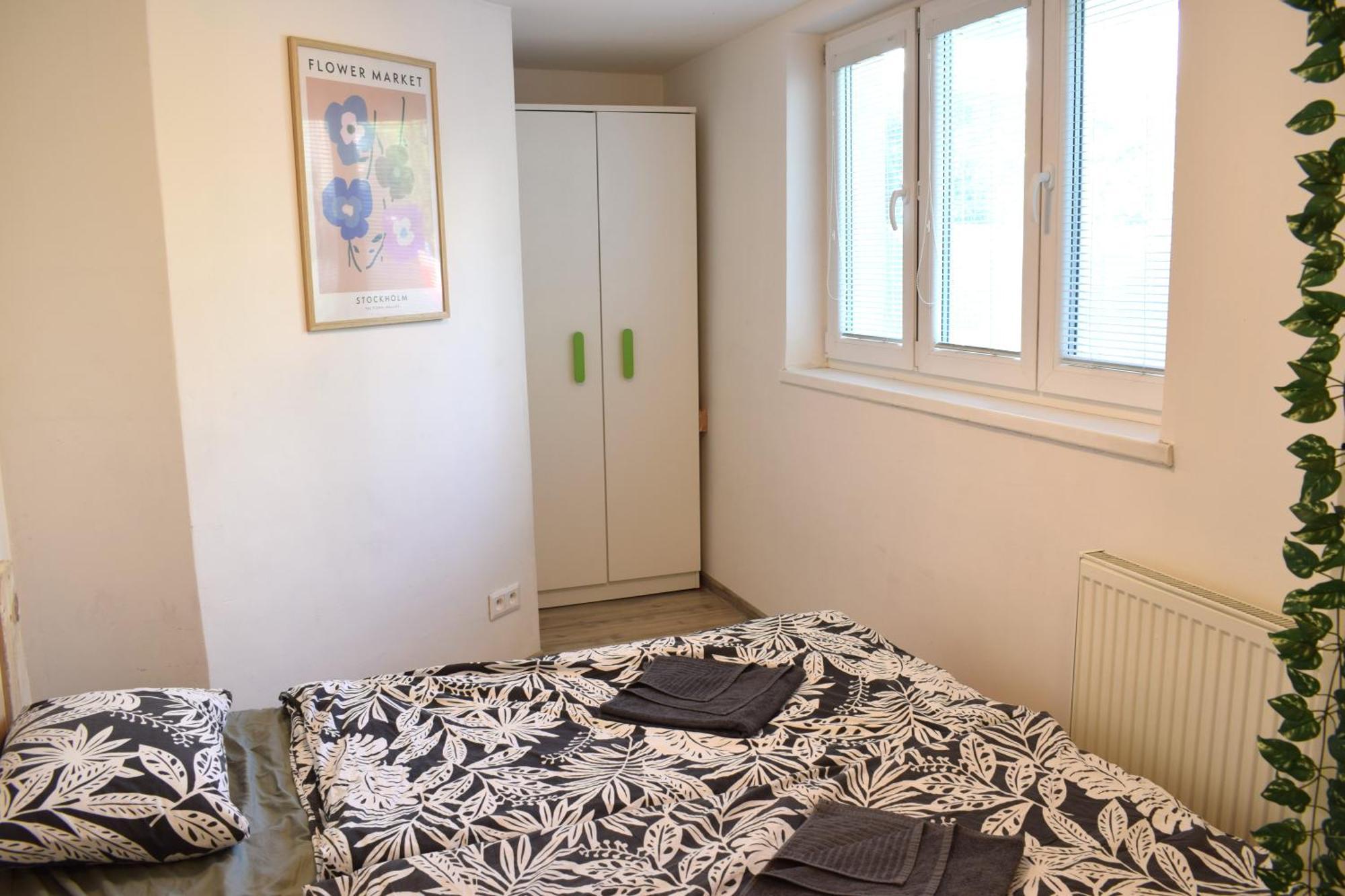 Apartamento Charming Flat, Steps From Castle - Historic Part Bratislava Exterior foto